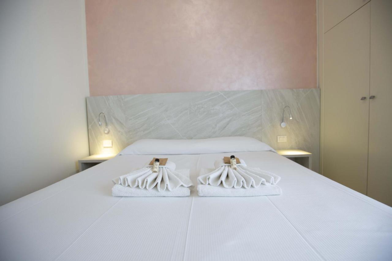 Hotel Confort Rimini Extérieur photo