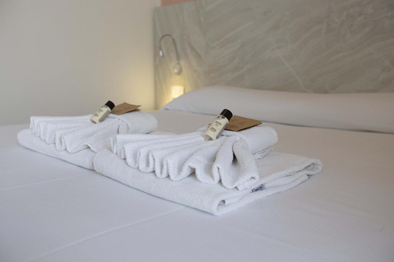 Hotel Confort Rimini Extérieur photo