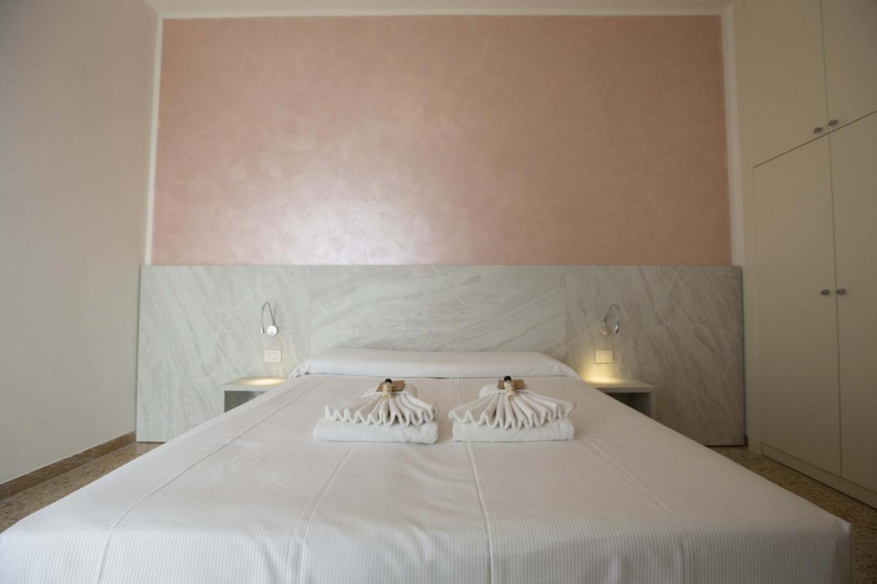 Hotel Confort Rimini Extérieur photo